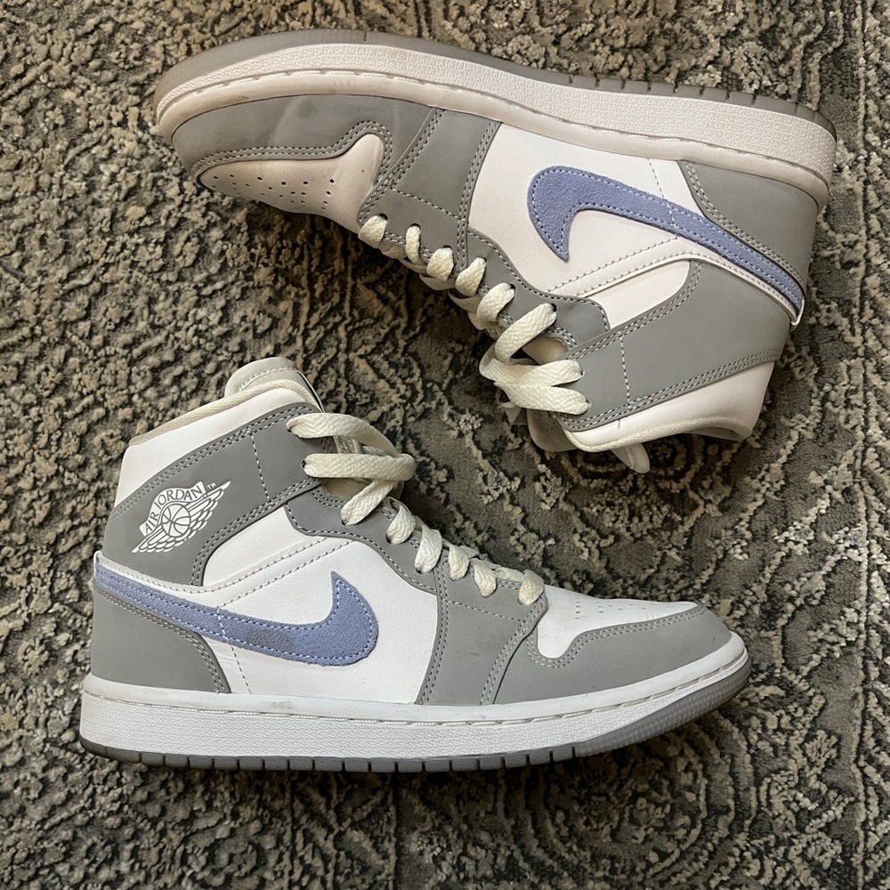 Nike Air Jordan 1 Mid Aluminum-Wolf Grey wmns 6